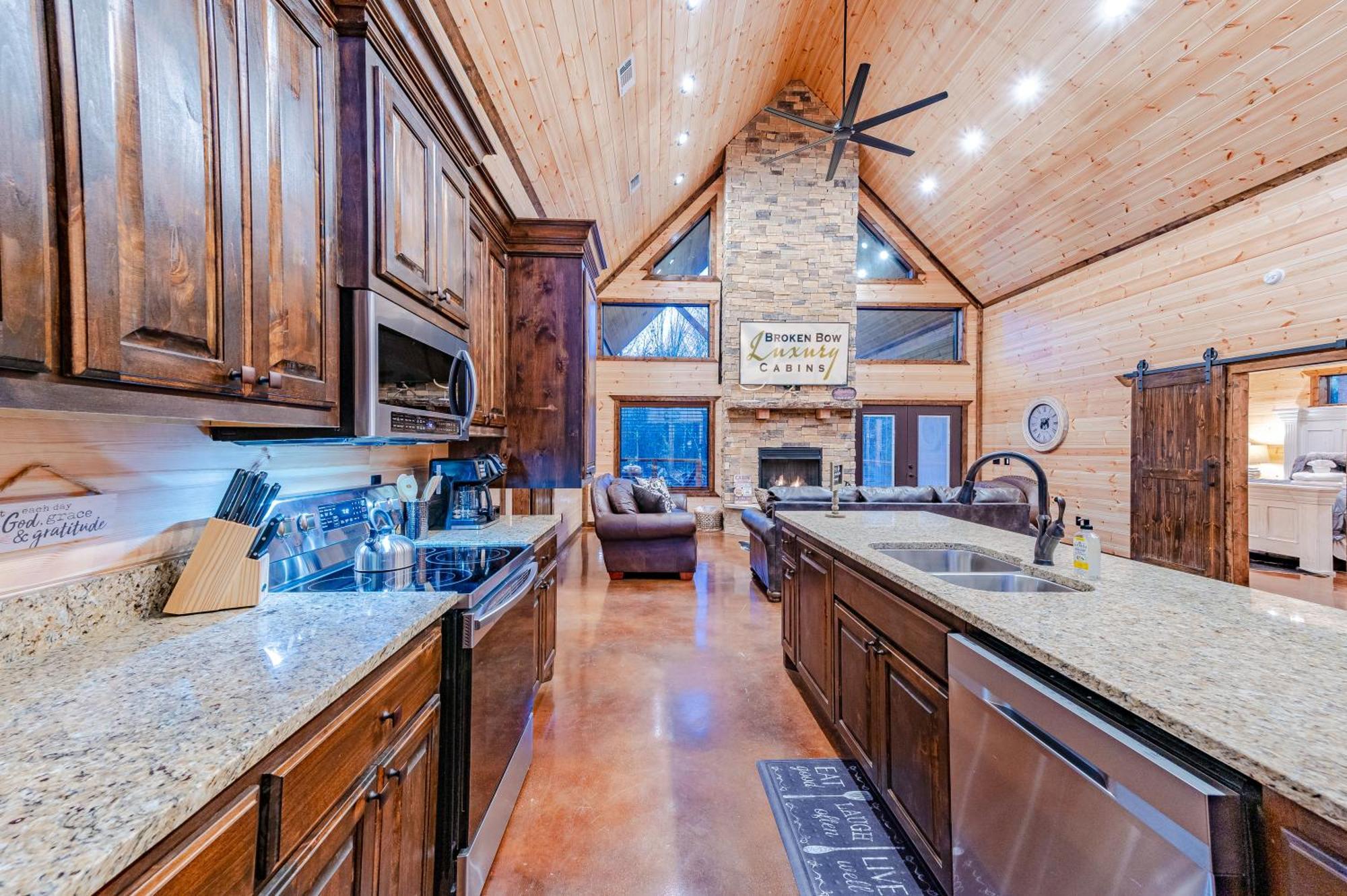 The Luxurious Blue Sky Lodge Is Epic! Broken Bow Buitenkant foto