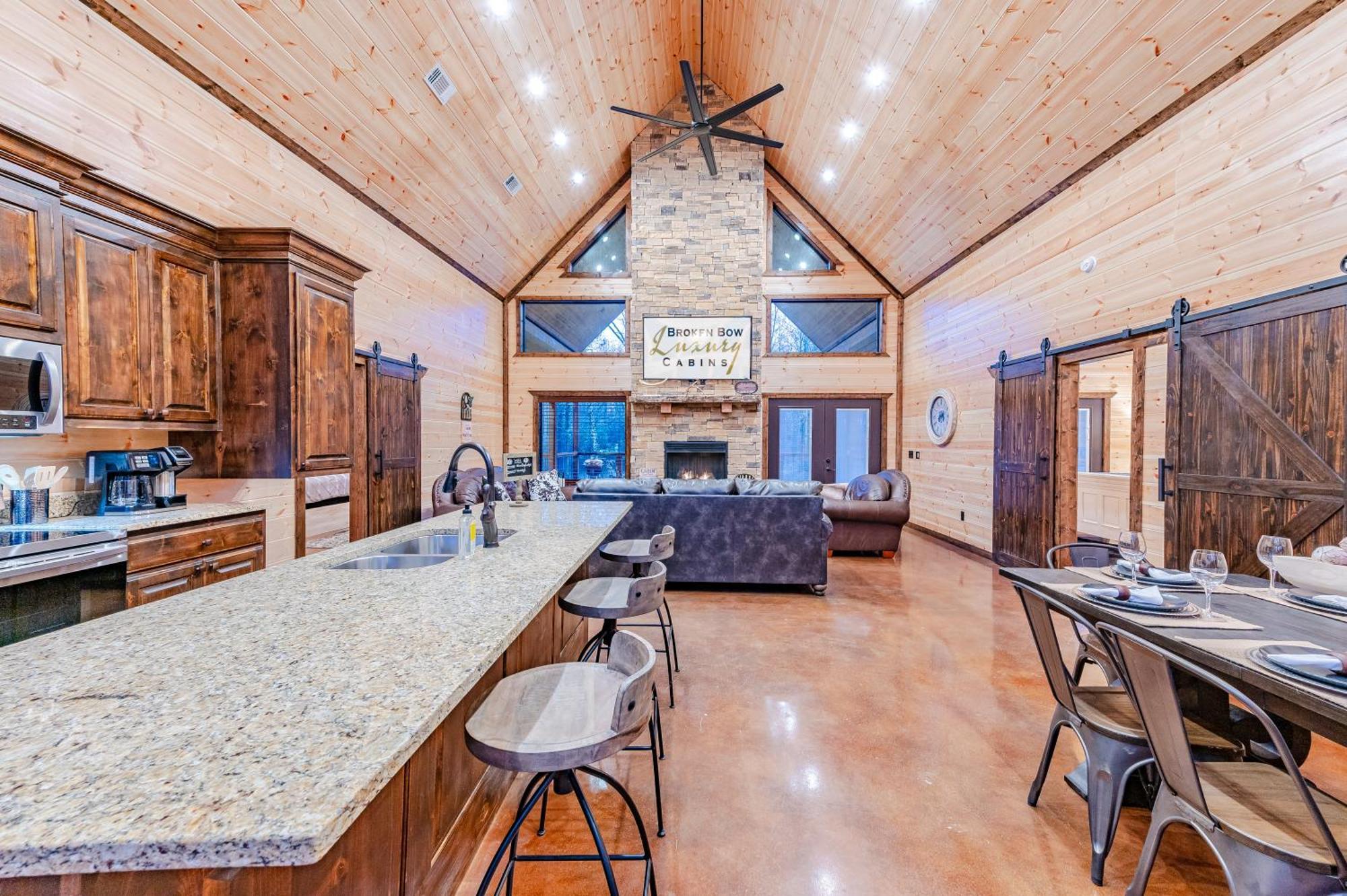The Luxurious Blue Sky Lodge Is Epic! Broken Bow Buitenkant foto