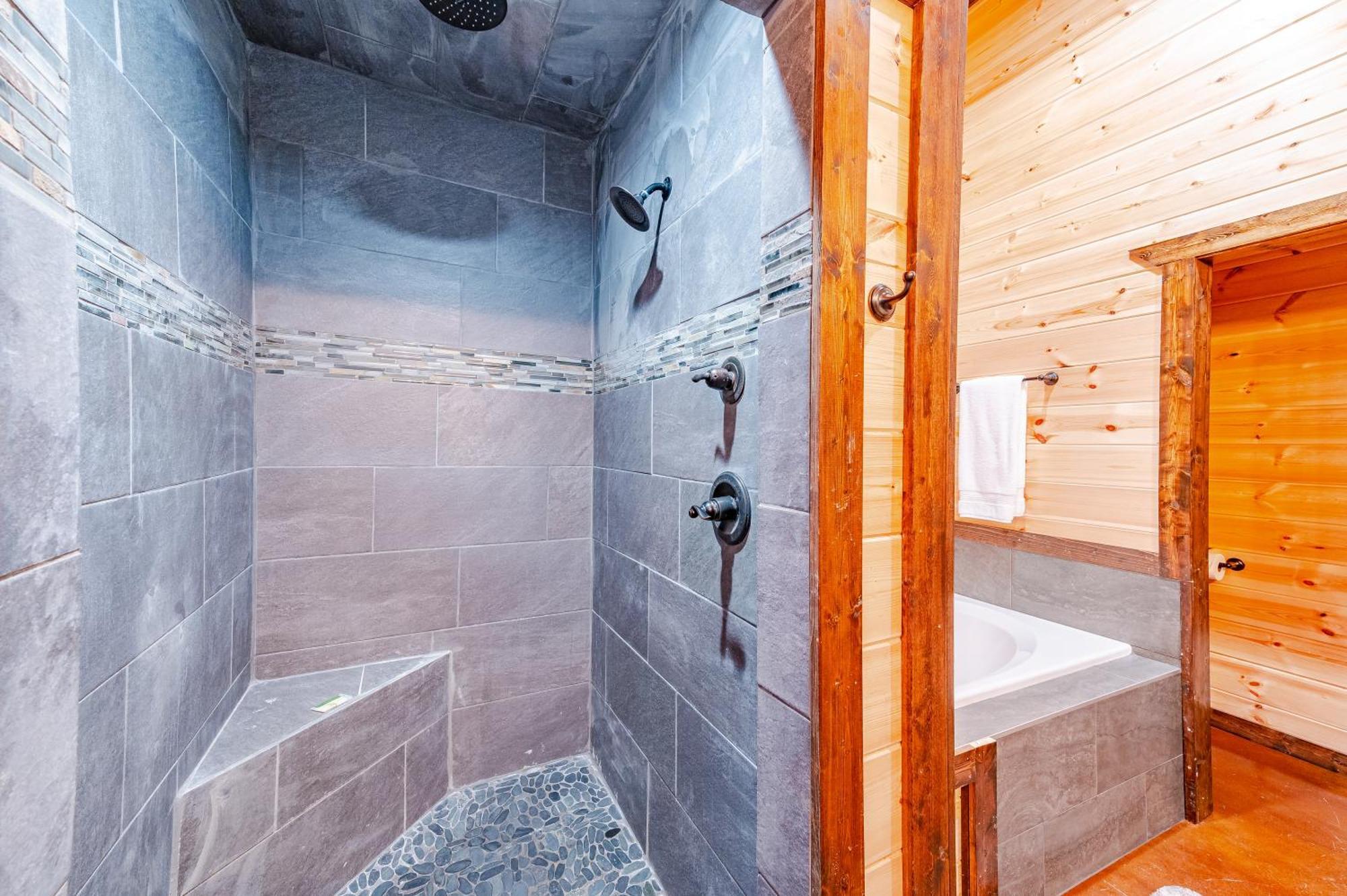 The Luxurious Blue Sky Lodge Is Epic! Broken Bow Buitenkant foto